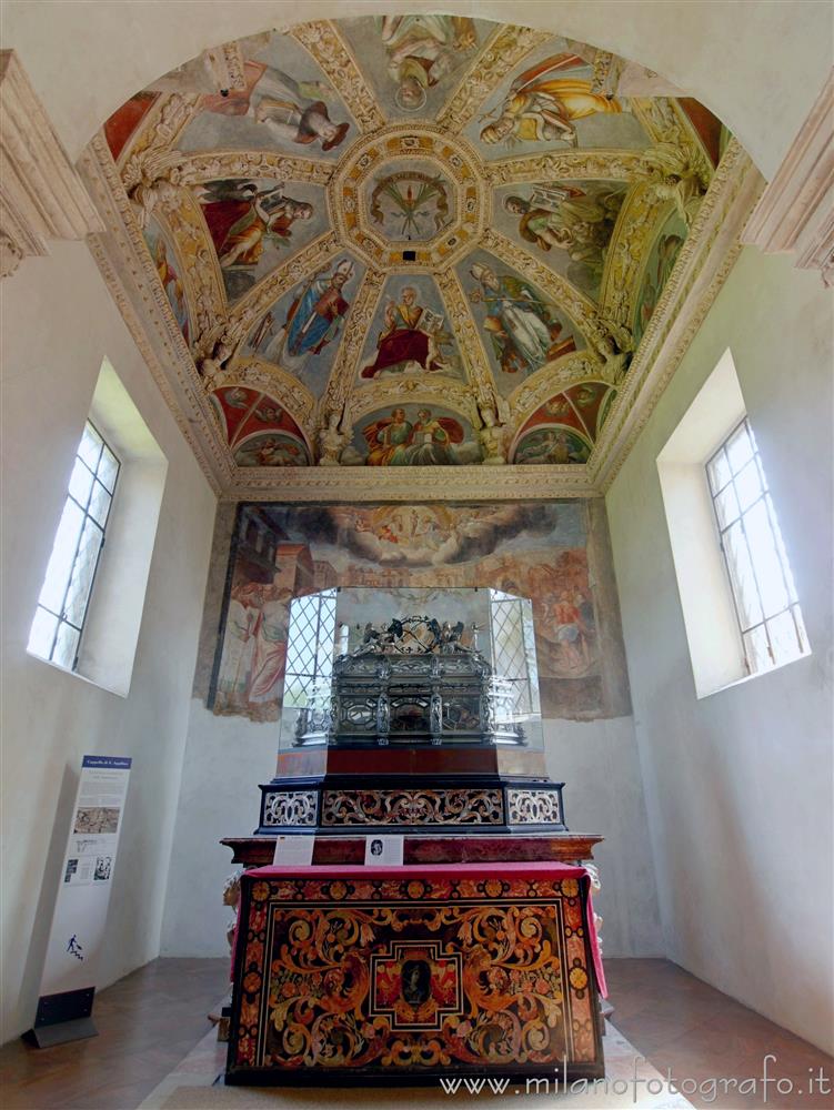 Milan (Italy) - Chapel with the remains of St. Aquilinus in the Basilica of San Lorenzo Maggiore